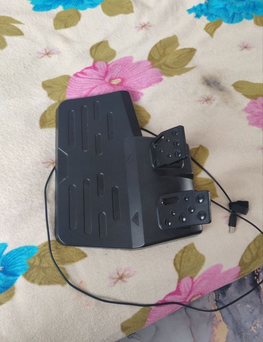 Игровой руль срочно !!!270градусо