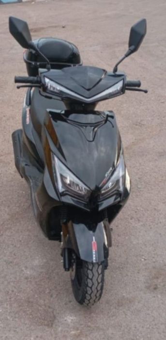 Скутер М8 NOMAD. 2025.