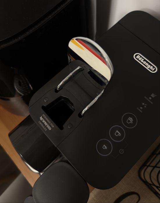 Espressor Nespresso by De’Longhi Lattissima One