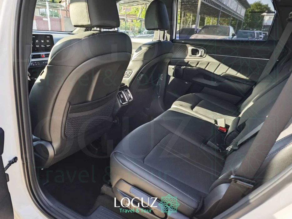 Family crossover with a driver: comfort and safety across Uzbekistan