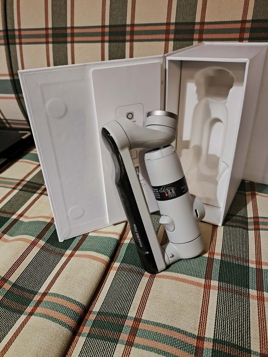 Гимбал за смартфон Insta360 - Flow AI, Creator Kit