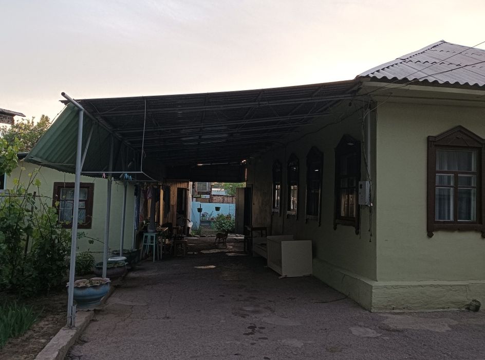 Продам дом в поселке карабулак