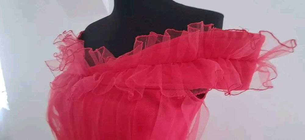 Rochie rosie eleganta