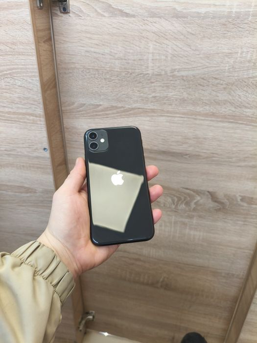 Айфон 11 сост хороший