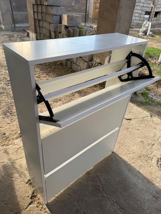 Срочно продам обувница!