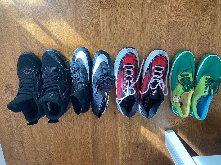 vand 4 perechi de adidasi marimea 44