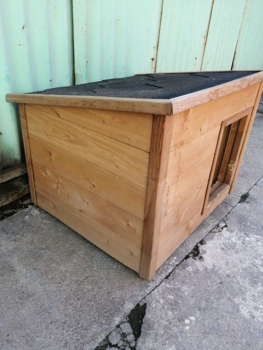 Будка для мелких и средних собак