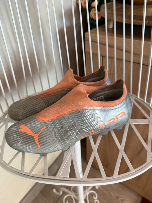 Футболни обувки бутонки стоножки puma 37