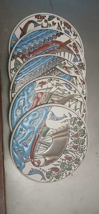 Цветни керамични подложки или за стена