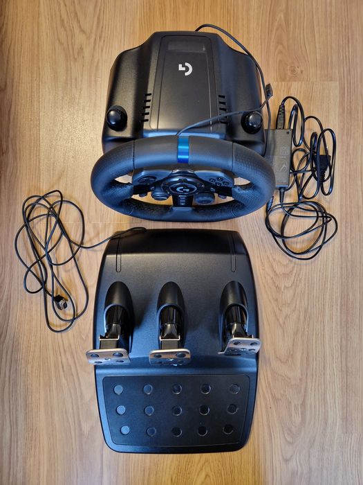 Волан с педали Logitech G923