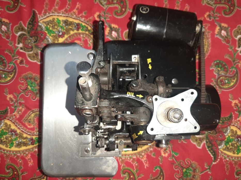 Оверлок срочно продаётся