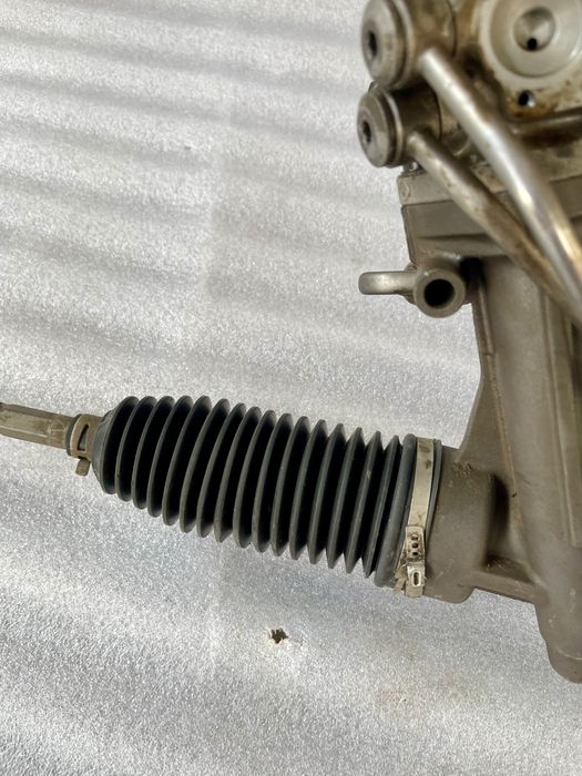 Рулевая рейка датчик на BMW E60 БМВ Е60