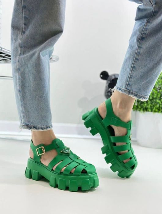 модные босоножки