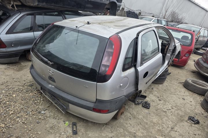 Lampa / Tripla stop stanga pe aripa Opel Corsa 2003 1.2 MT (75 hp)