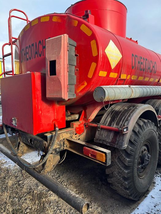 Продам Урал топливозаправщик
