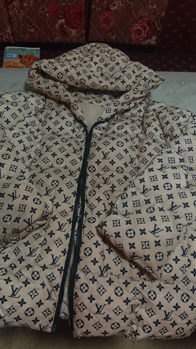 Женская куртка новая