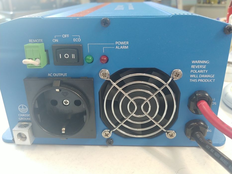 Инвертор Victron energy Phoenix 24 800w