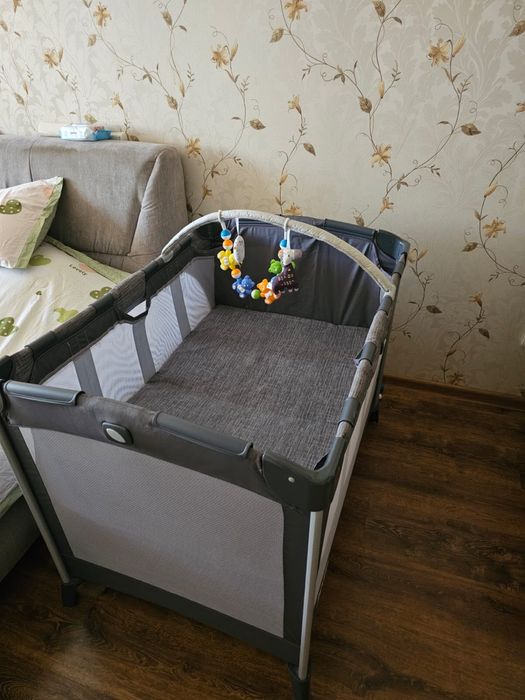 Манеж-кроватка Joie