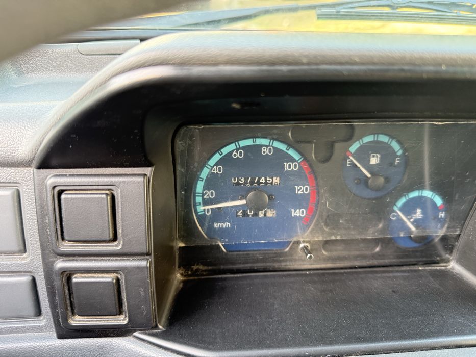 Labo haladilnik 2025 yil 37000 km Gaz