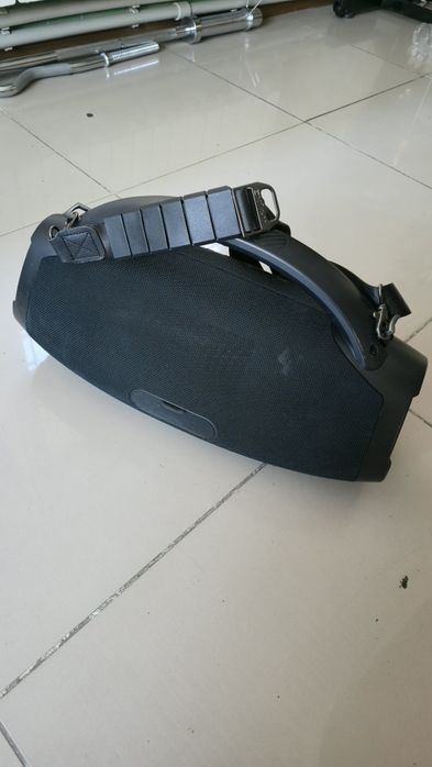 Продам колонку бумбокс срочно