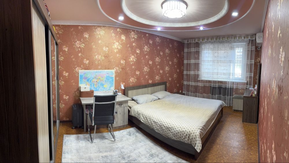 СРОЧНО ПРОДАЕТСЯ Банковский 3 ком кв на ХУВАЙДО мБЕРУНИЙ 1 этаж 115кв