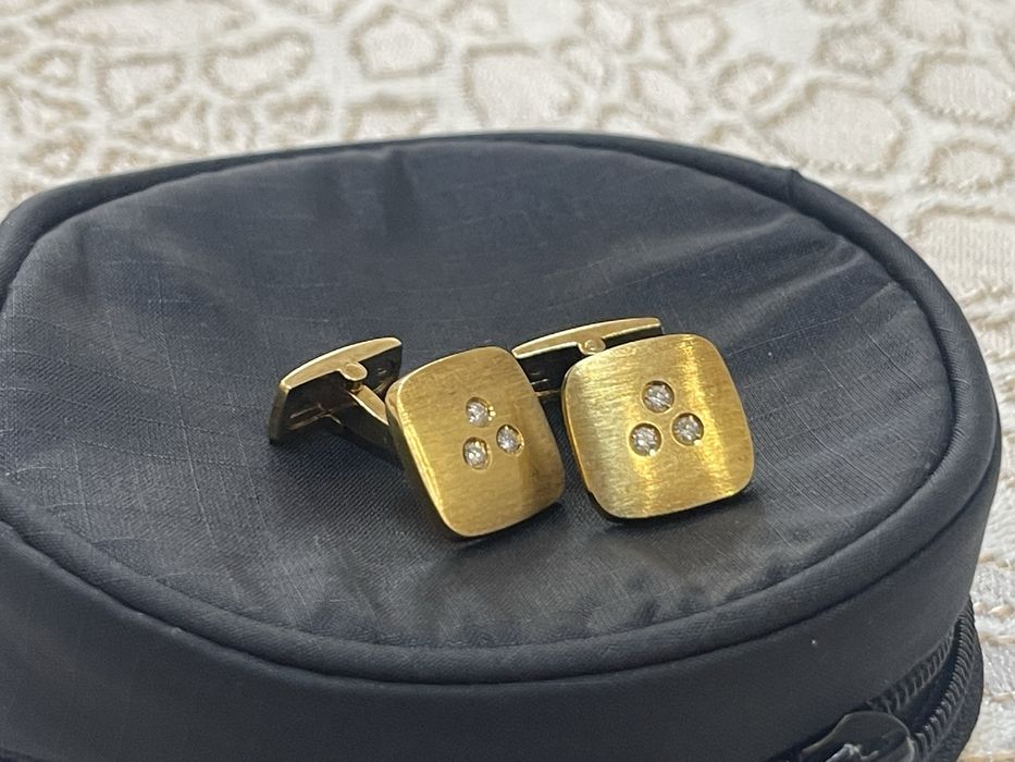 Золотые запонки Damiani