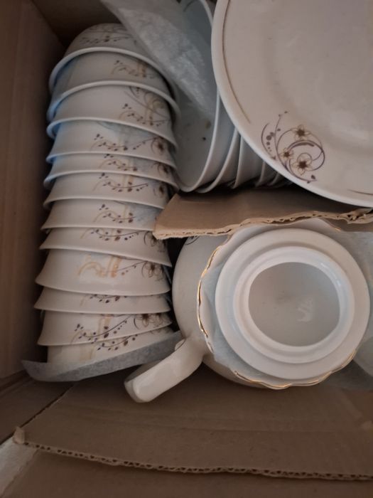 Сервиз новый на 12 персон