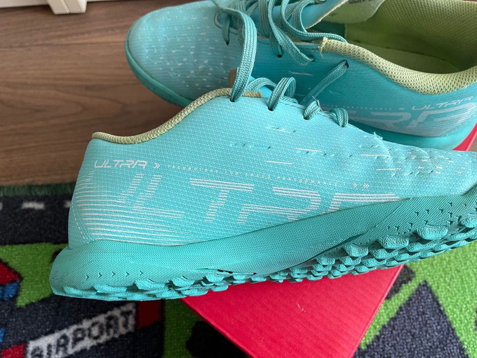 Pantofi de fotbal Puma