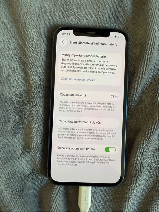 Iphone 12 albastru