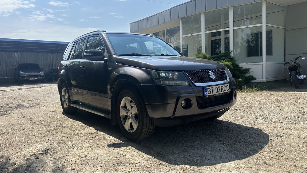 Suzuki grand vitara 2012