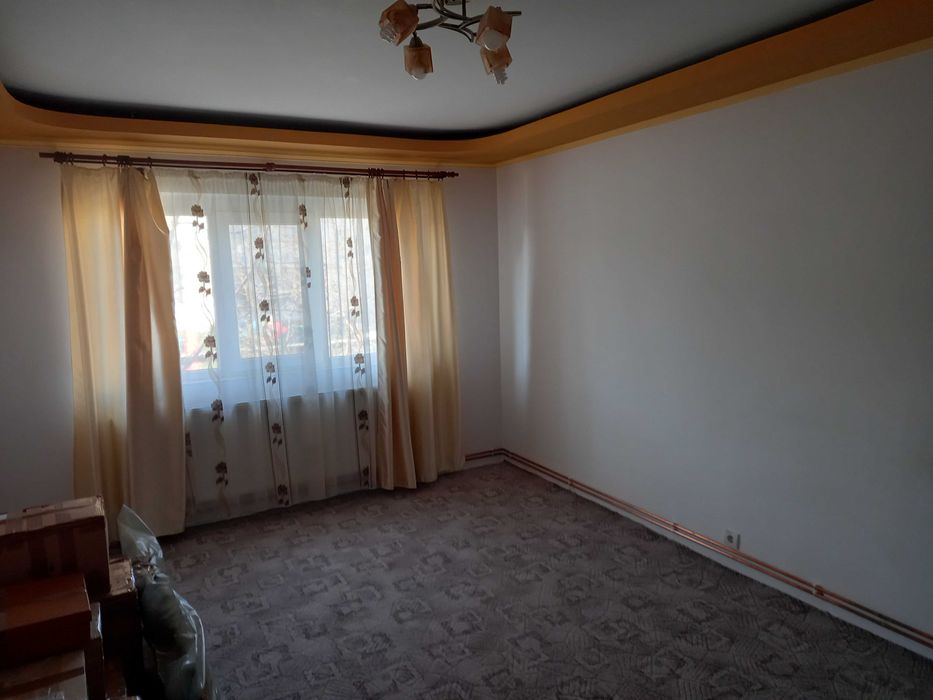 Apartament doua camere de vanzare