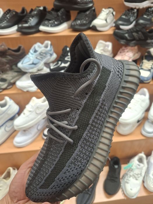 Yezzy calitate premium