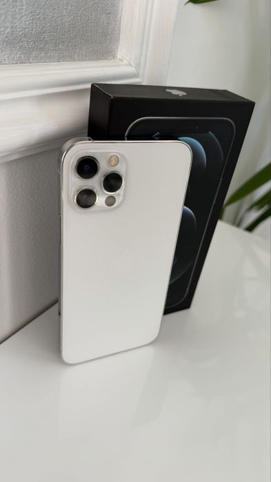Iphone 12  pro pentru piese