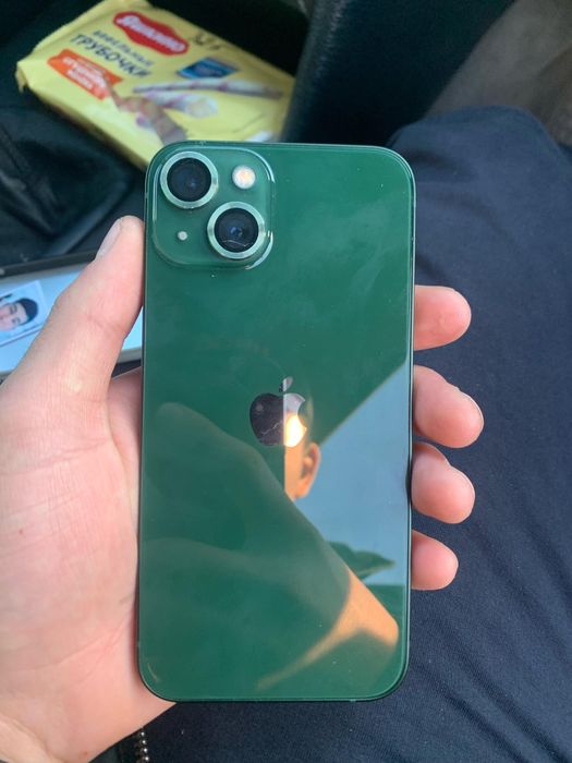 Айфон 13 в идиалном состаяни 128 гб