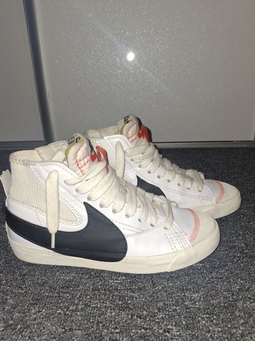 Nike Blazer Albi