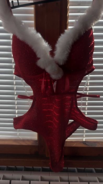 Секси червено боди