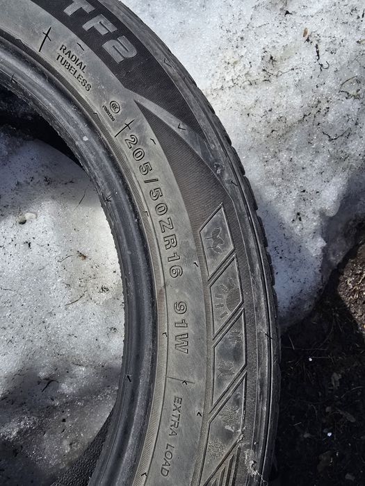 Продам резину 205/50 R16