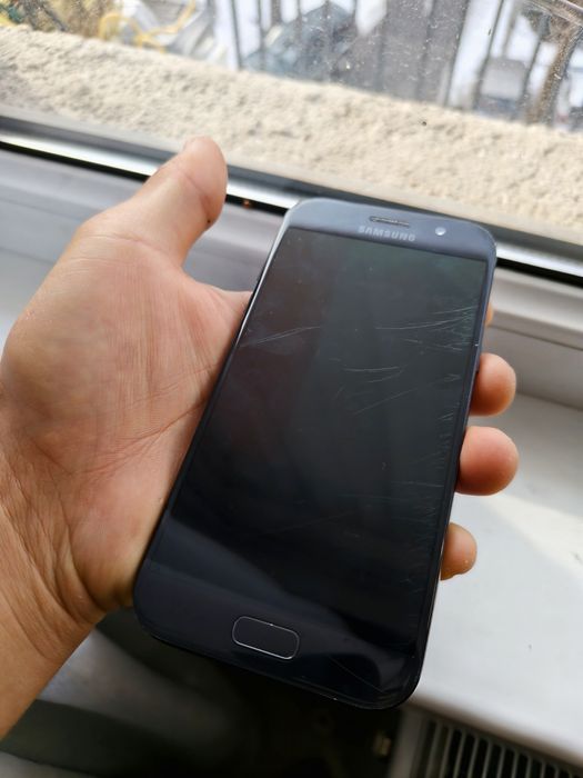 Samsung galaxy A5 (2017)  4G 32gb