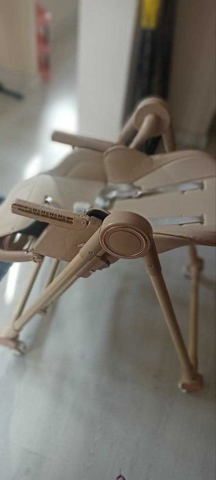 Детский стульчик для кормления Kidilo с функцией качели