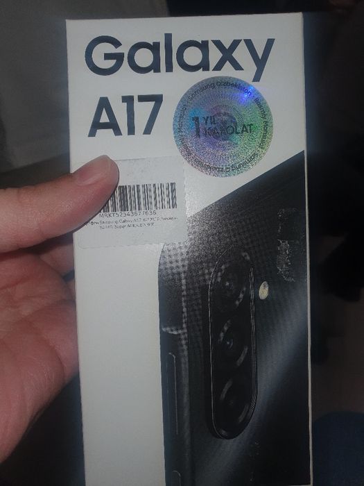 Samsung A17 qora