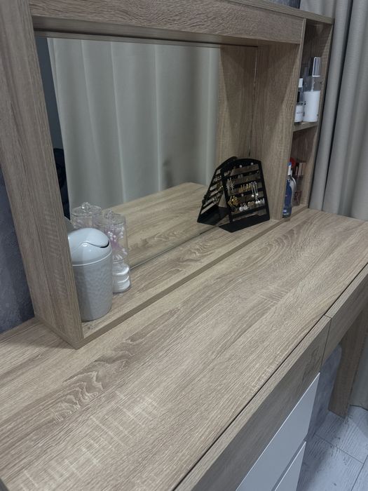 Туалетный столик