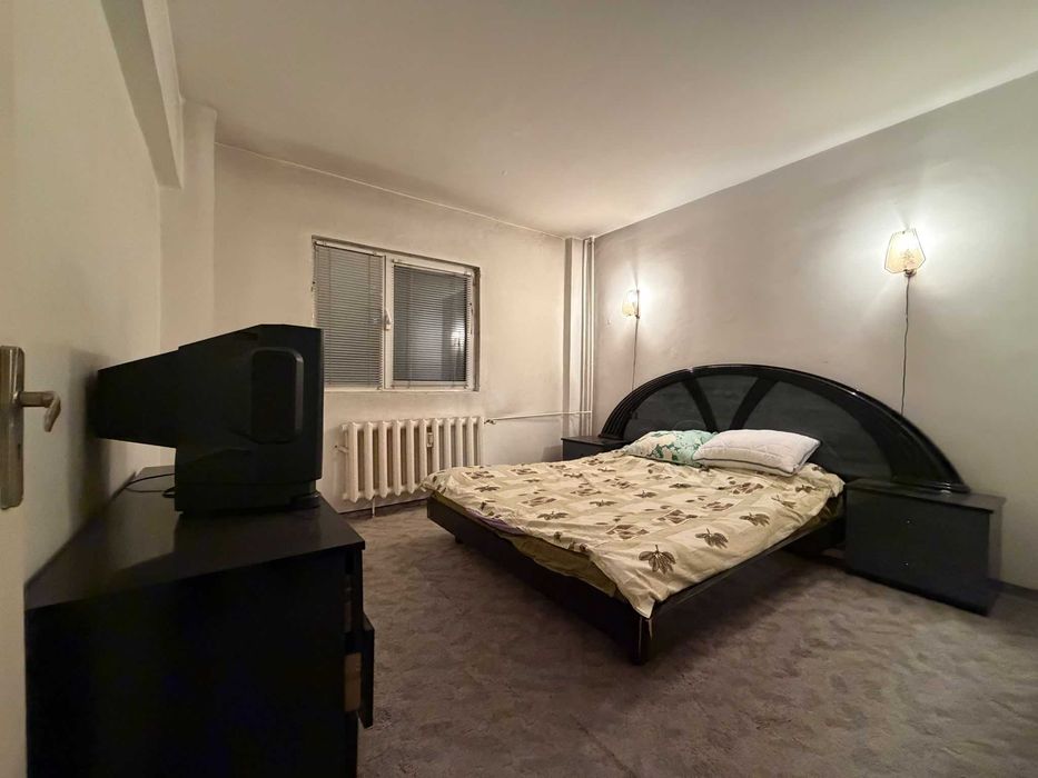 Apartament cu 4 camere-zona 100 Micalaca