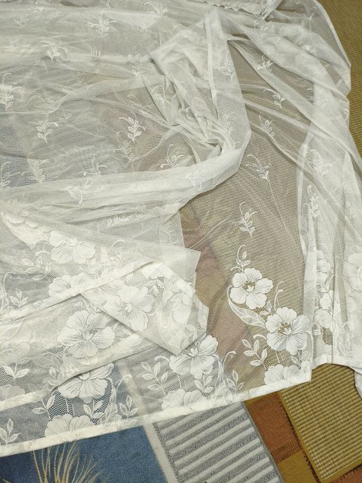 Тюль. Белые. Для кухни и для зала