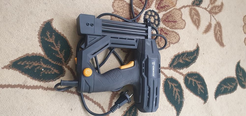 Скобогвоздезабивной пистолет DKE01