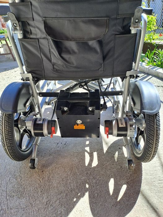 Scaun cu rotile electric, pliabil, manere rabatabile, sezut 46cm,