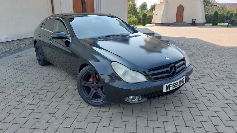 Mercedes CLS din 2010 motor 3.0 V6 Automat 7G Volan pe dreapta Anglia