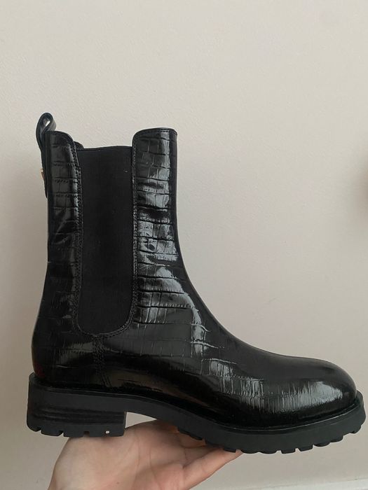 Оригинални Боти-Love Moschino 37 номер