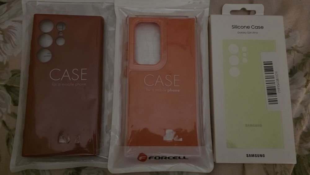 Кейсове за S25U и скин за него +3 кейса за S24U.