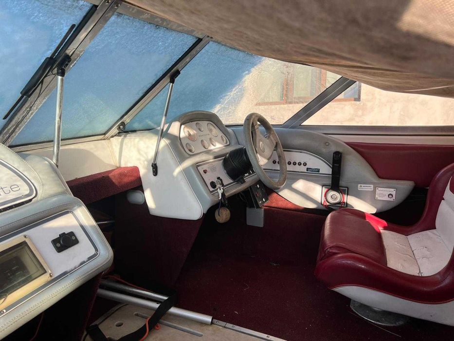 Vând barca impecabila