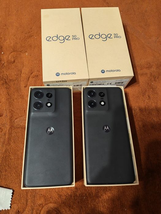 Vând schimb Motorola edge 50 pro